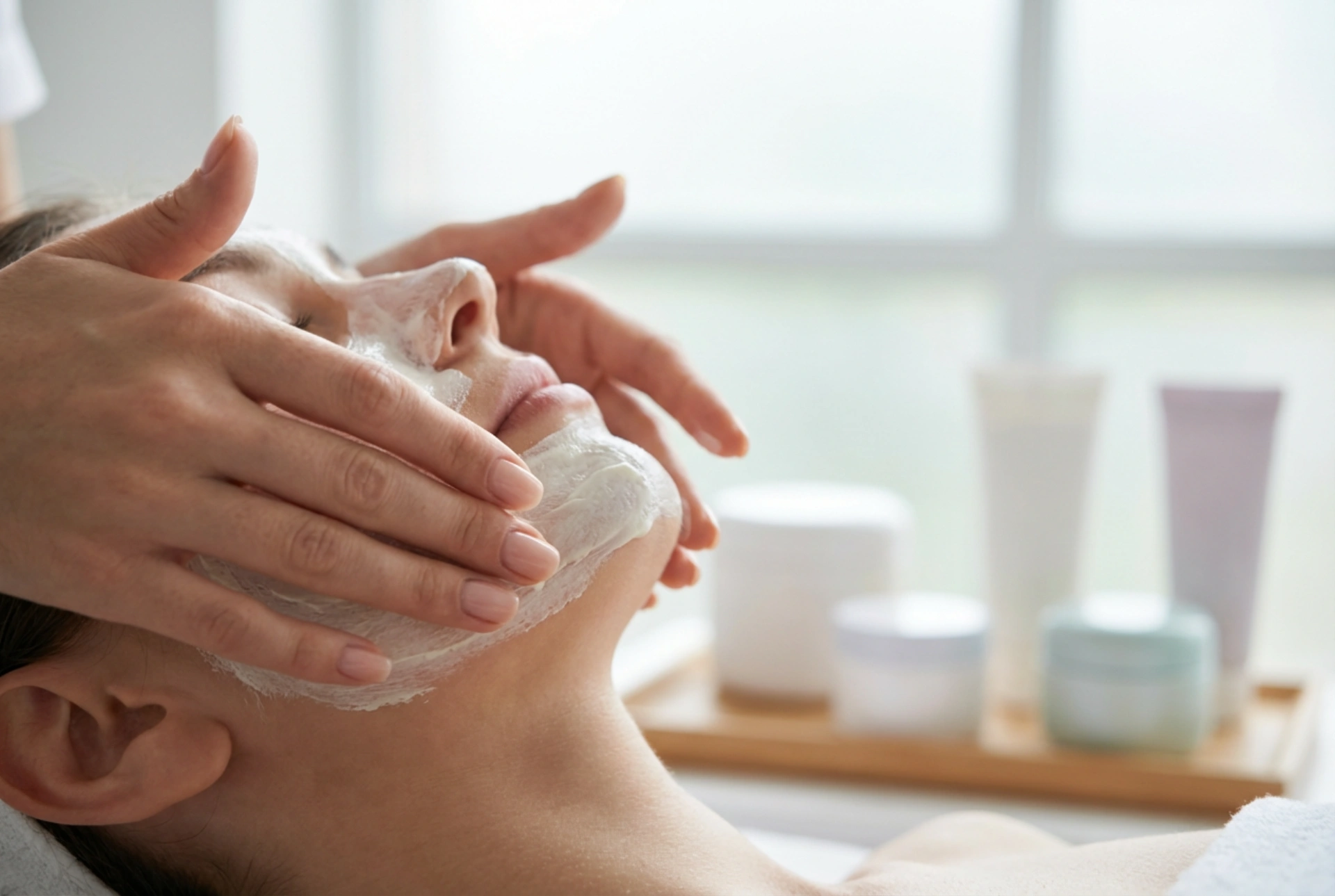 Μάσκα προσώπου: πόσο να την κρατήσετε, πώς να την αφαιρέσετε και τι να εφαρμόσετε μετά